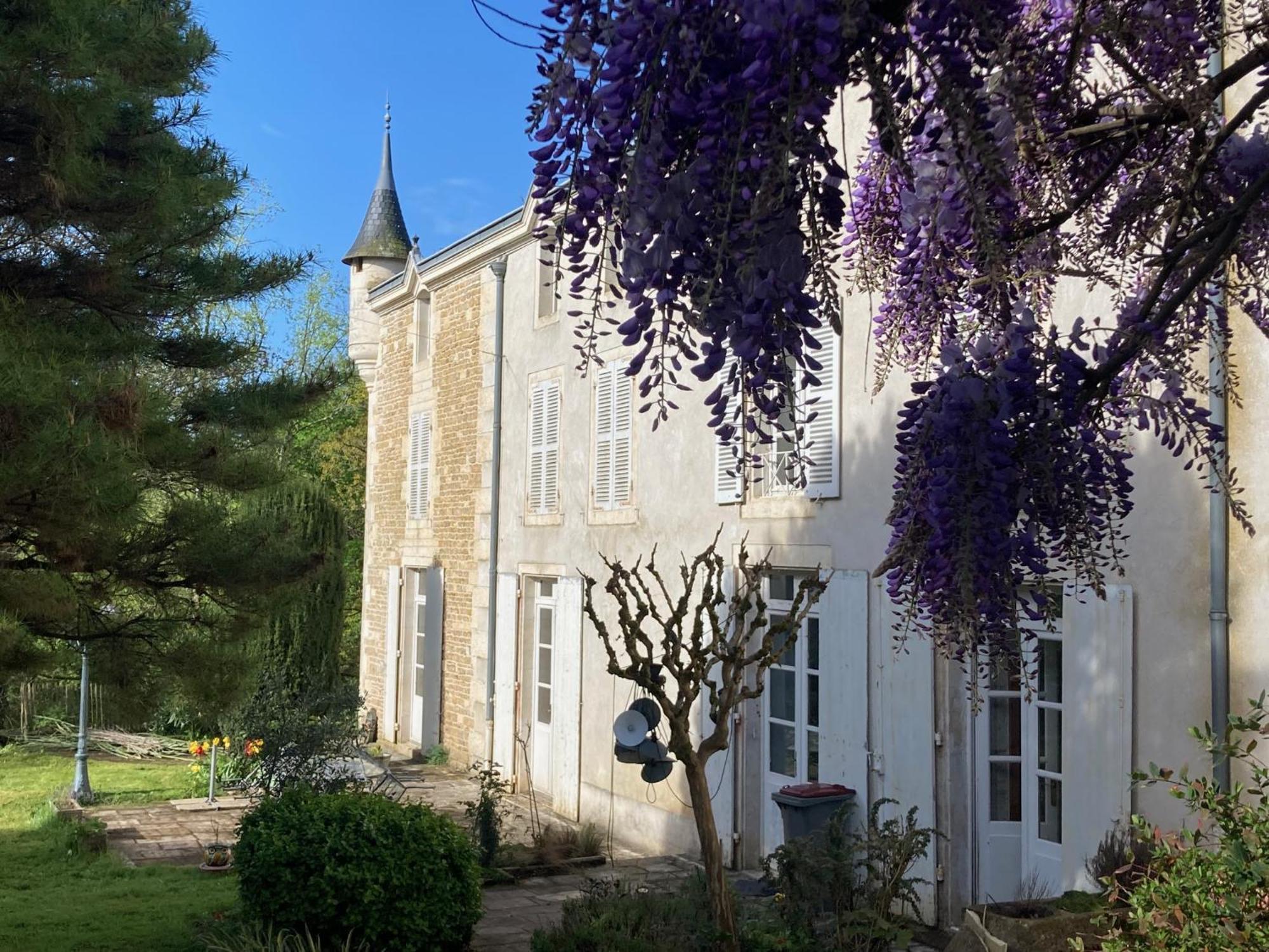 Mazette! Le Chateau Niort Ngoại thất bức ảnh